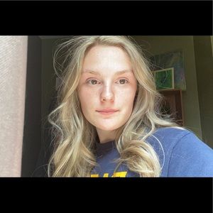 Meet your Posher, Christina